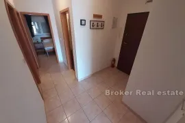 Dvosobni apartman sa otvorenim pogledom na more, Trogir, Kвартира