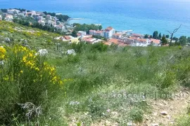 Građevinsko zemljište s pogledom na more, Omiš, Terrain