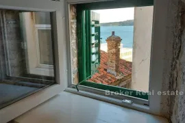 Dvoetažni stan za turističku namjenu, Šibenik, Kвартира