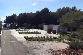 Građevinsko zemljište s pogledom na more, Trogir, Γη