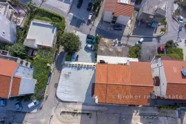 Hotel s restoranom i pogledom na more, na prodaju, Omiš, Propiedad comercial