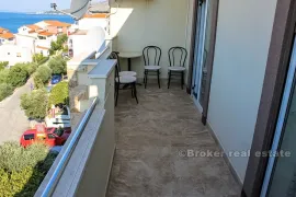 Hotel s restoranom i pogledom na more, na prodaju, Omiš, Propiedad comercial