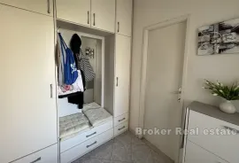 Dvosoban stan na dobroj lokaciji, Split, Apartamento