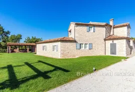 Autohtona kamena vila s bazenom, Pazin - Okolica, Casa