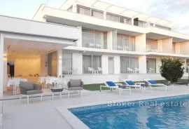 Moderni hotel na atraktivnoj lokaciji, Zadar, Propiedad comercial