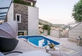 Izvanredna vila u neposrednoj blizini starog grada, Dubrovnik, بيت