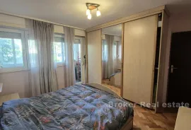 Namješten dvosobni stan, Split, Apartamento