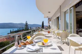 Hotel s pogledom na more, na prodaju, Trogir - Okolica, Εμπορικά ακίνητα