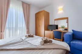 Hotel s pogledom na more, na prodaju, Trogir - Okolica, Εμπορικά ακίνητα