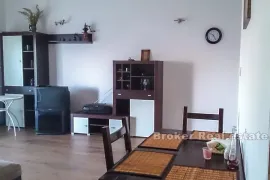 Apartmanska kuća s pogledom na more, Šolta, Famiglia