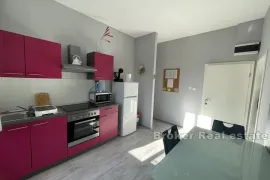 Bačvice, komforan dvosoban apartman, Split, شقة