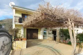 Apartmanska kuća sa bazenom, Trogir - Okolica, Famiglia