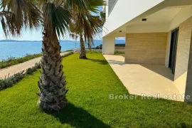 Moderan apartman prvi red do mora, Zadar, Haus