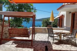 Samostojeća kuća s pogledom na more, Trogir - Okolica, Дом