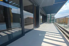 Luksuzna apartmanska vila s pogledom na more, Zadar, Haus