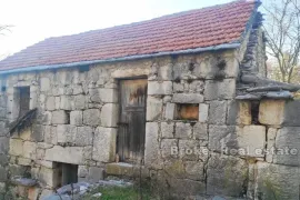 Kompleks sa dalmatinskim kućicama, Split, House