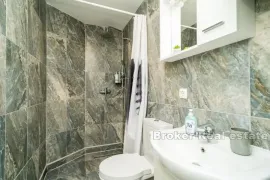 Četiri apartmana s poslovnim prostorom, u centru, Dubrovnik, Flat