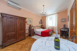 Kamena kuća, u centru grada, na prodaju, Dubrovnik, House