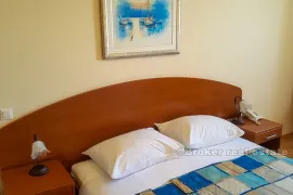 Hotel u malom mjestu, s pogledom na more, na prodaju, Trogir - Okolica, Εμπορικά ακίνητα