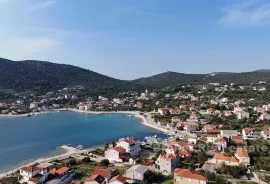 Građevinsko zemljište s pogledom na more, Trogir - Okolica, Land