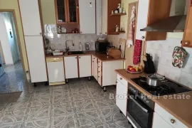 Apartmanska kuća s pogledom na more, Zadar, Famiglia