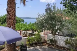 Apartmanska kuća s pogledom na more, Zadar, Famiglia