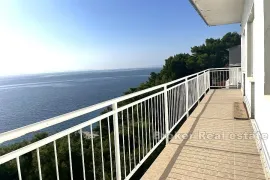 Apartman blizu mora, Omiš, Stan