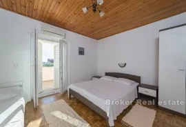 Apartmanska kuća blizu plaže, Murter, Σπίτι