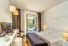 Moderan hotel sa 11 soba i vanjskim bazenom, Split, العقارات التجارية