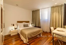 Moderan hotel sa 11 soba i vanjskim bazenom, Split, العقارات التجارية