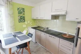 BIVIO,STAN BLIZU MORA SA PARKIRNIM MJESTOM, Rijeka, Appartment