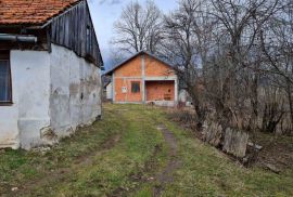 Kuća s okućnicom u Ličkoj Jesenici, Saborsko, بيت