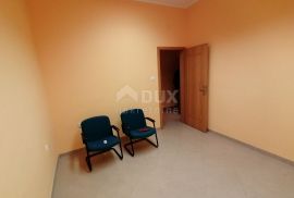 ISTRA, PULA - Poslovni prostor 67m2, Pula, Propiedad comercial