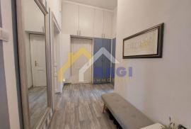 CENTAR ZAGREBA - Luksuzan stan 136m2 NAJAM, Donji Grad, Appartment