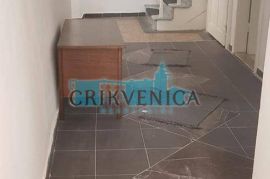 Crikvenica - kuća blizu centra grada, Crikvenica, Дом