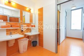 Split, Trstenik, poslovni prostor za zakup 89,20 m2, Split, Εμπορικά ακίνητα