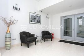 Split, Trstenik, poslovni prostor za zakup 89,20 m2, Split, Εμπορικά ακίνητα