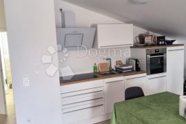 Jednosoban stan u Sukošanu s pogledom na more!, Sukošan, Appartment