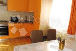 DONESTIE SAMO OSOBNE STVARI, Maruševec, Appartement