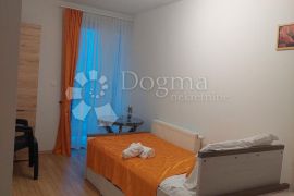 DONESTIE SAMO OSOBNE STVARI, Maruševec, Appartement