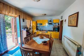 Kuća sa 3 apartmana i fenomenalnim pogledom, Opatija - Okolica, Maison