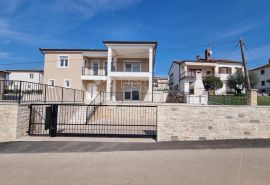 Luksuzna Villa u elitnom naselju, Umag, Famiglia