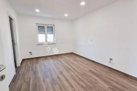 Luksuzna Villa u elitnom naselju, Umag, Дом