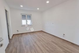 Luksuzna Villa u elitnom naselju, Umag, Дом