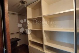 PRILIKA! STAN BUKOVAC površine 127m2, Maksimir, Apartamento