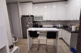 Dugave, moderno uređen 3-soban stan, 62m2 sa 2 parkirna mjesta, Novi Zagreb - Istok, Apartamento