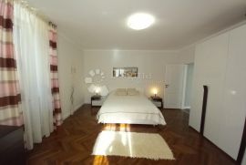 Prostrani stan, 150 m², Pazin, Appartment