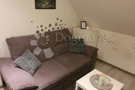 DVA STANA-MOGUĆA ZAMJENA ZA MANJI STAN!, Varaždin, Appartment