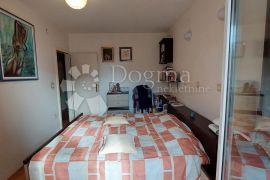 Stan sa velikim potencijalom, Varaždin, Apartamento