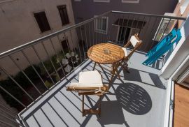 PREKRASAN STAN NA POLUOTOKU U ZADRU, Zadar, Apartamento